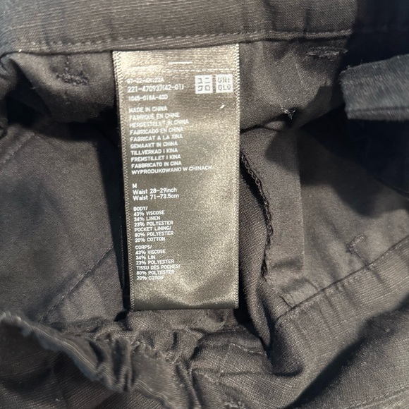 Uniqlo lightweight women’s wide-leg trousers. Elastic waistband at the back, NWT - Picture 6 of 6